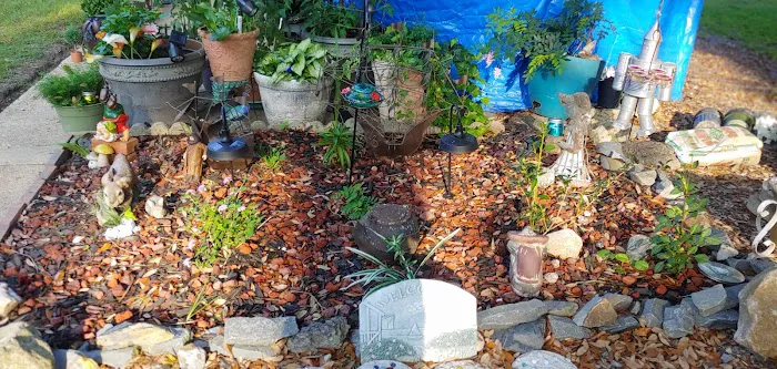 Holliday's Trailer Park and Mini Storage Picture 4