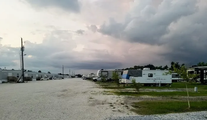 Maplewood Place RV Park Picture 5