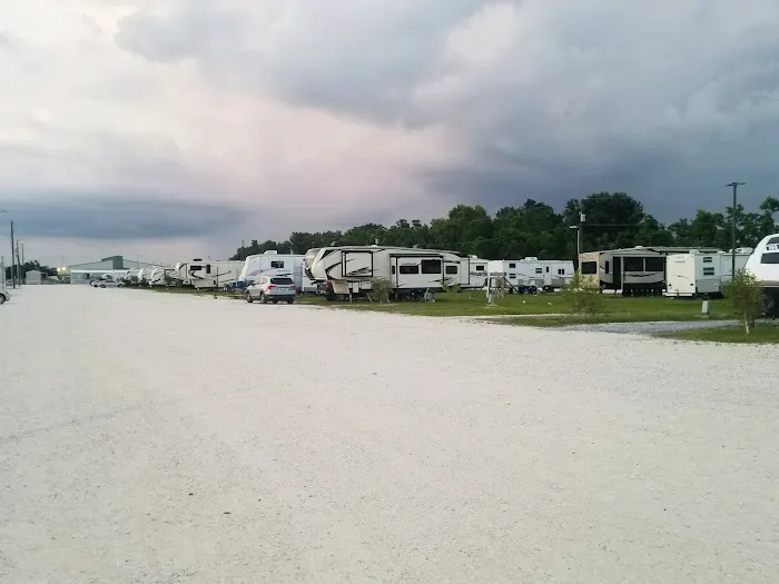 Maplewood Place RV Park Picture 6