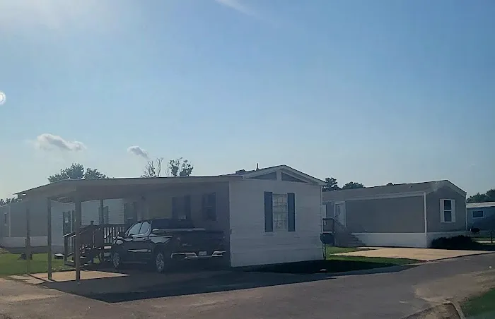 Sweet Gum Homes & RV Community Picture 3