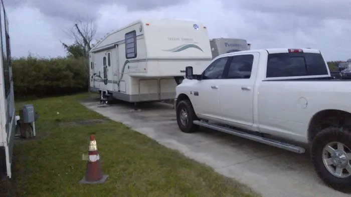 Choupique RV Park Picture 2