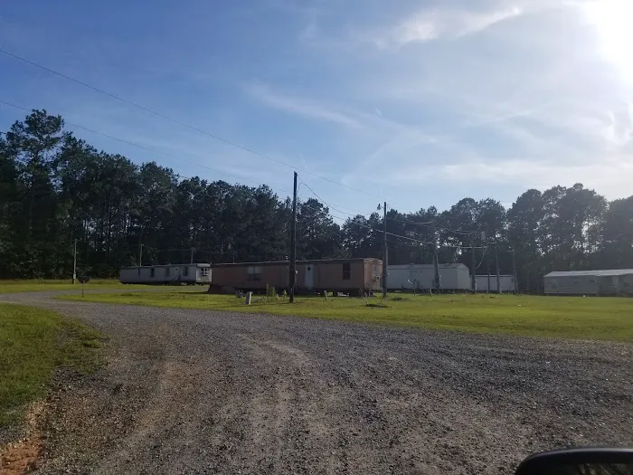 Ray's Mobile Home Park Picture 1