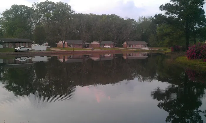 Bynog's Trailer Park Picture 3