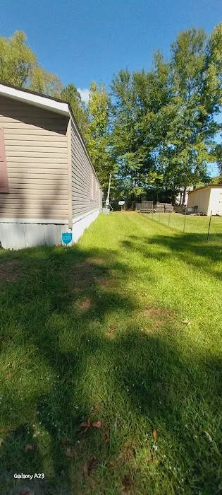 Bynog's Trailer Park Picture 9