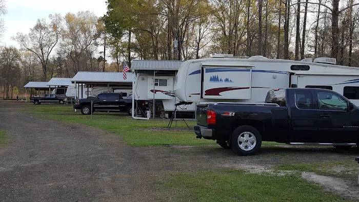 God's Country Sportsmen's RV Park Picture 2