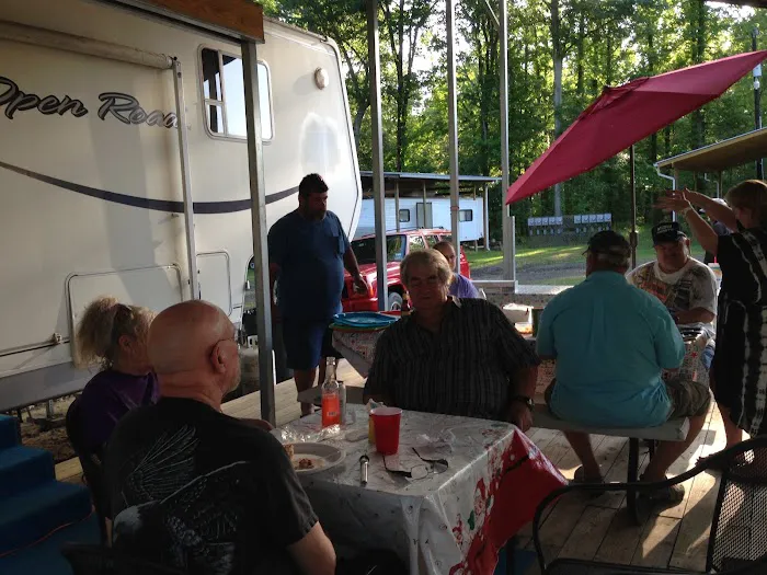 God's Country Sportsmen's RV Park Picture 10
