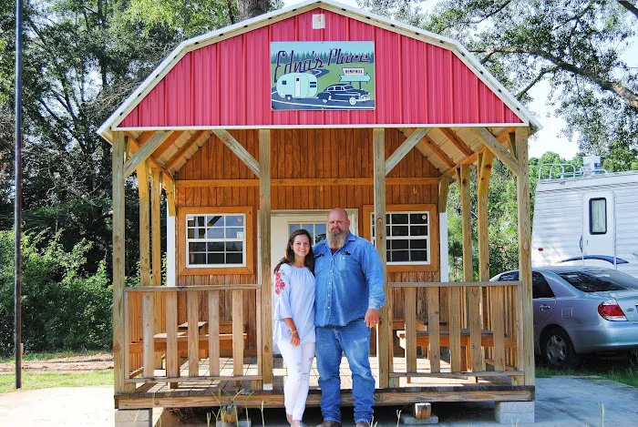 Edna's Place Picture 5