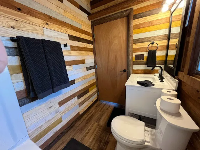 Mid Lake Campground and Market Picture 2