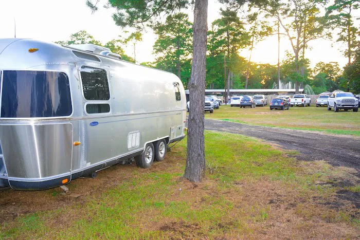 Lost Frontier RV Park and Bar & Grill Picture 4