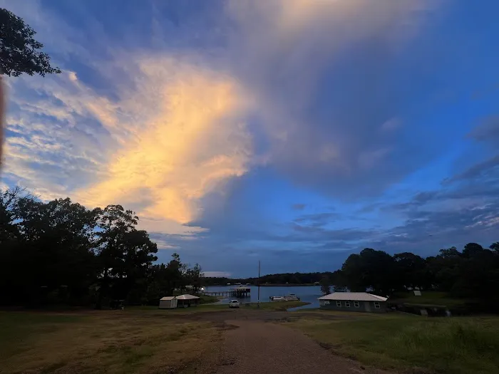 Toledo Bend RV Resort and Cabins Picture 9