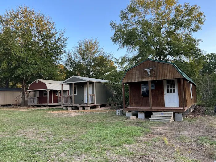 Driftwood RV Park and Cabins by the lake Picture 2