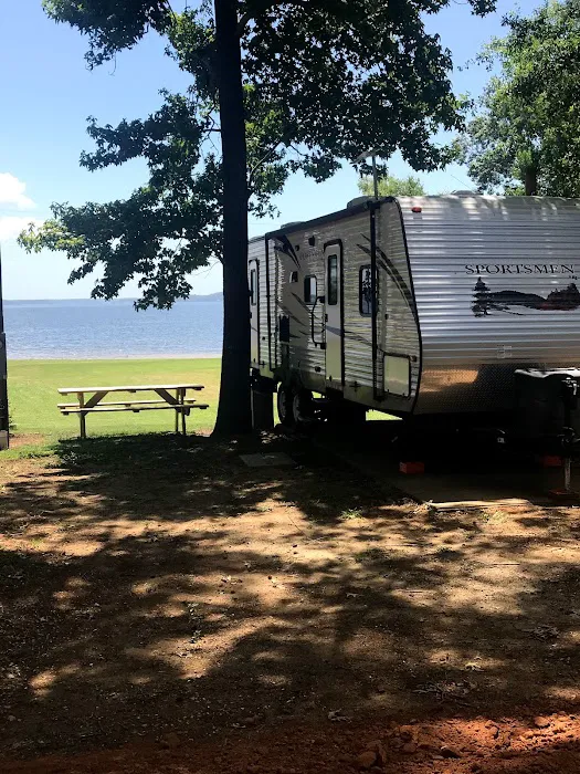 Best Park RV Park and Marina Picture 1