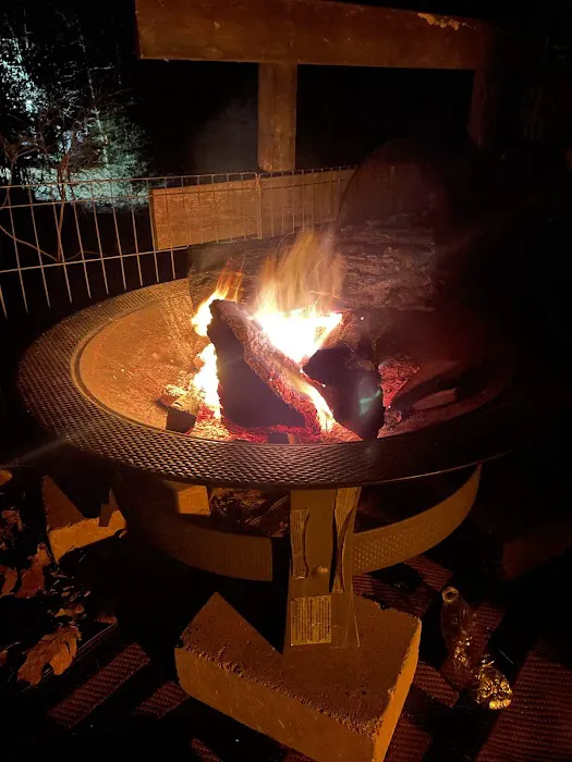 Rayburn RV Hideout Picture 5