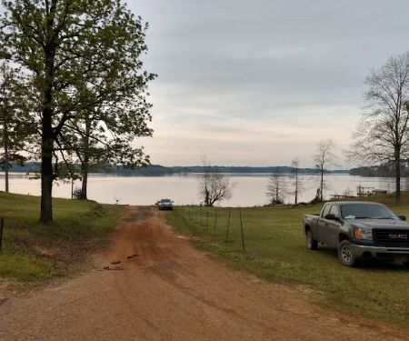 Holly Point Trailer Park