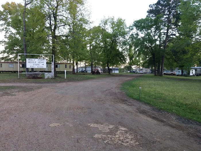 Holly Point Trailer Park Picture 2