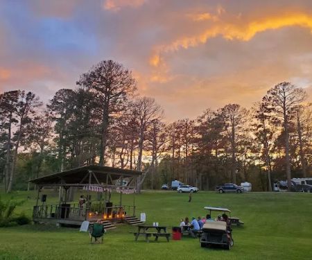 Huxley Bay RV Park & Marina