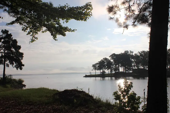Huxley Bay RV Park & Marina Picture 4