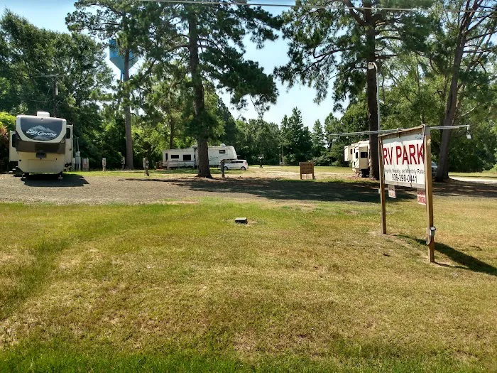 Bass Warriors Lodge & R. V. Picture 5