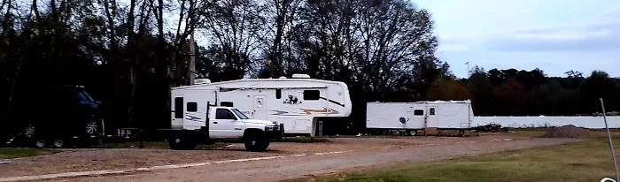 Geronimo Village RV Park Picture 9