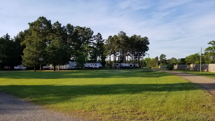 Glorey RV Park Picture 3