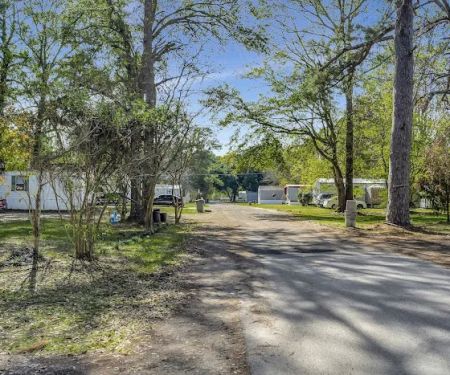 Wickshire Lane Mobile Home & RV Community