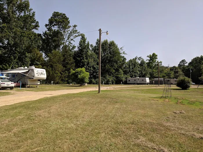 Bobcat Hollar RV Park Picture 2