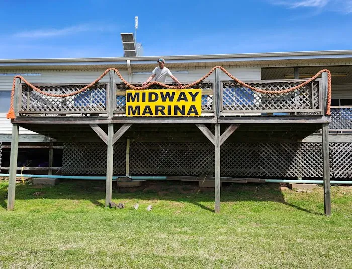 Midway RV Park & Marina Picture 5