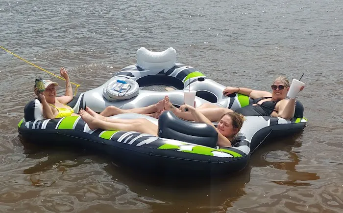 Midway RV Park & Marina Picture 7