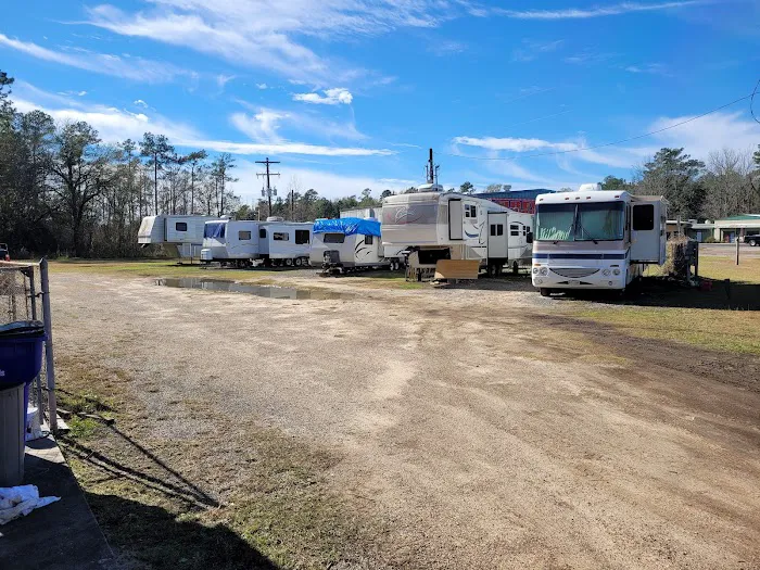 Kirbyville RV Park Picture 2