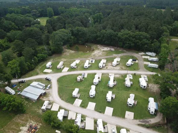 Longleaf RV Park Picture 6