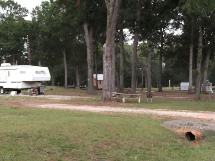 Trailer Village RV Park Picture 5