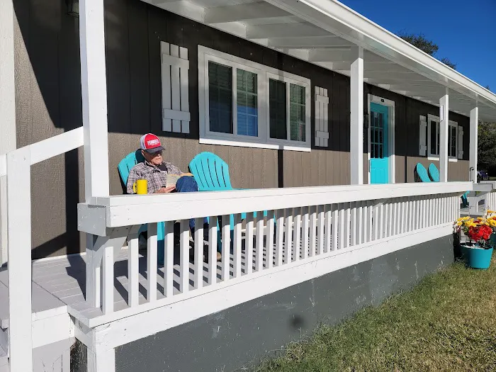 RED DIRT RETREAT- RV & Campground (formerly Twin Oaks RV Park) Picture 9
