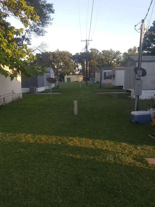 Green Acres Mobile Home Park Picture 8