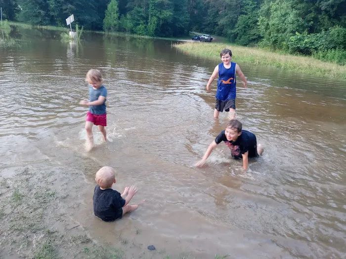 Billy Bob RV Picture 10