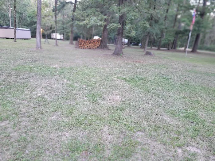 Whispering Oaks RV Park and Campground Picture 2