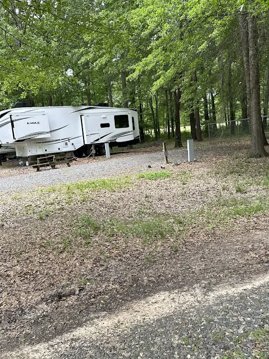 Blue Pond RV Park Picture 5