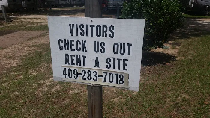 Paradise in Woodville RV Park Picture 2