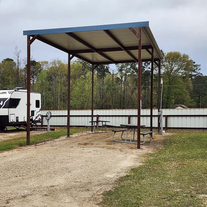 The Good Life RV Park Picture 3