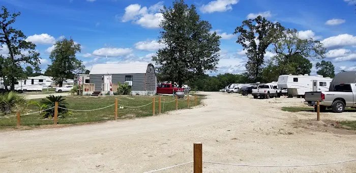 The Good Life RV Park Picture 10