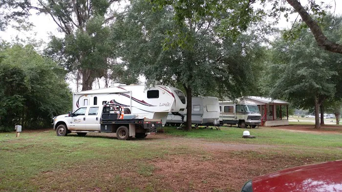 Village RV Park Picture 4