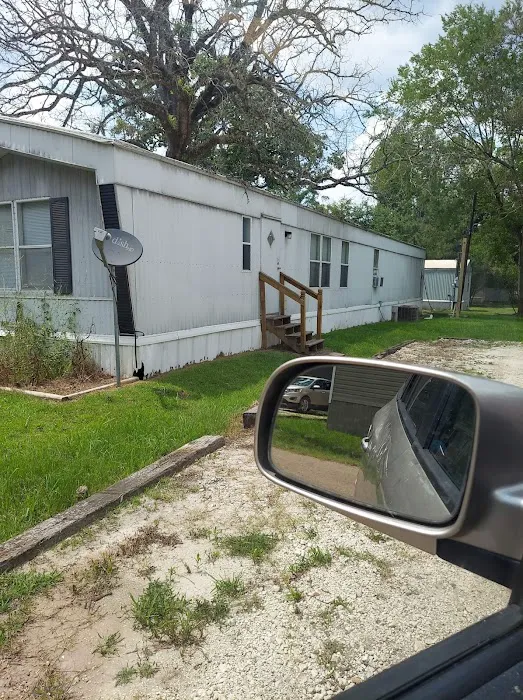 Pine Valley Mobile home Community Picture 2