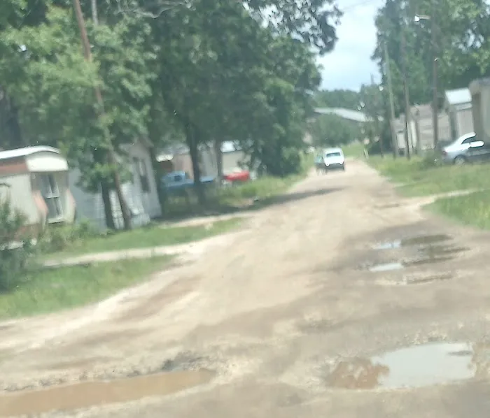 Pine Valley Mobile home Community Picture 4