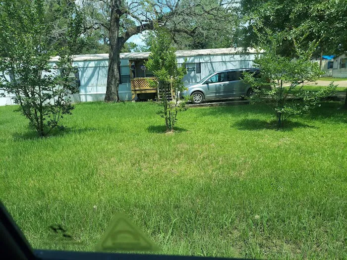 Pine Valley Mobile home Community Picture 3