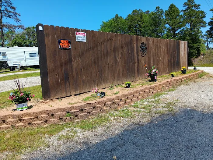 Jim's RV Park Picture 4