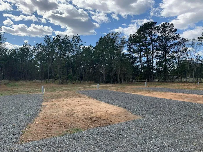 Piney Woods Village RV Park Picture 2