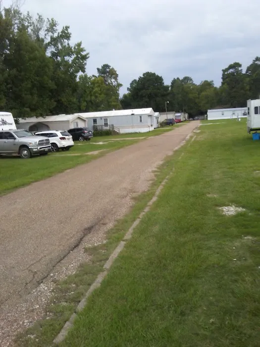 Holiday Springs RV Park Picture 1