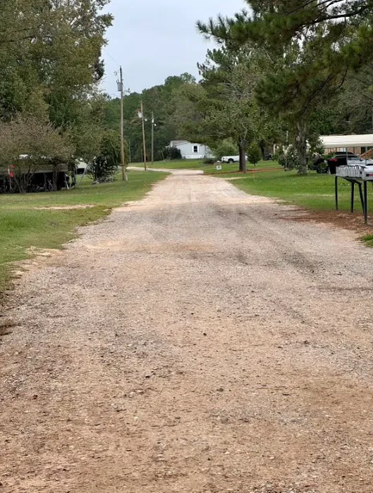 Cedar Creek Mobile Home Park Picture 2