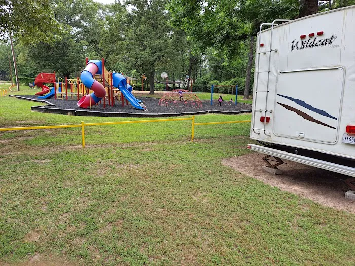 Reisor Rv & Trailer Park Picture 6