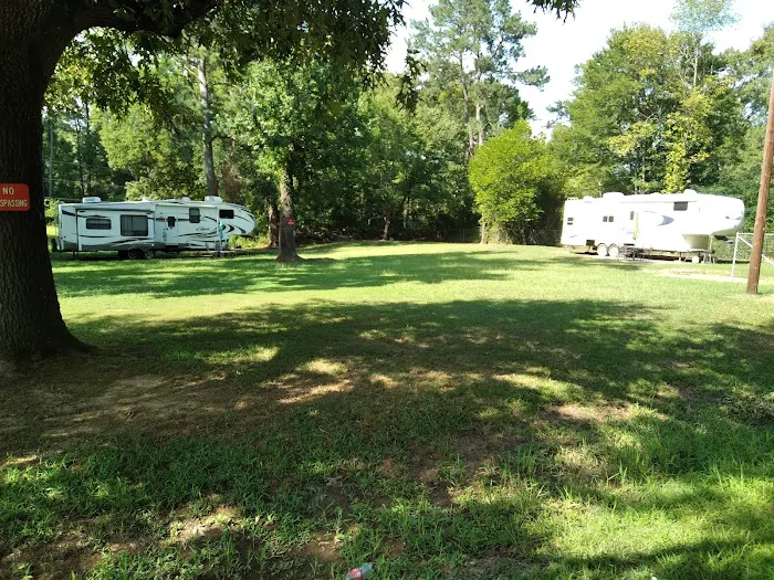 Reisor Rv & Trailer Park Picture 9