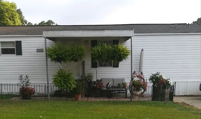 Windsor Crest MHC Picture 1